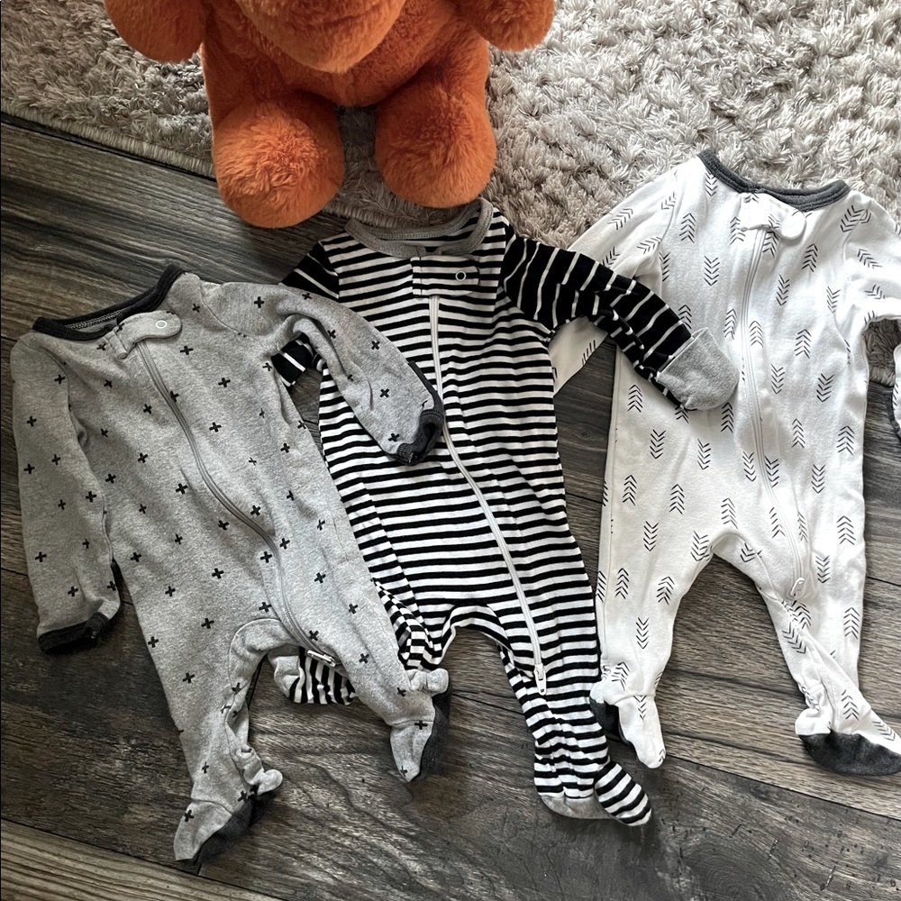 Baby clothes